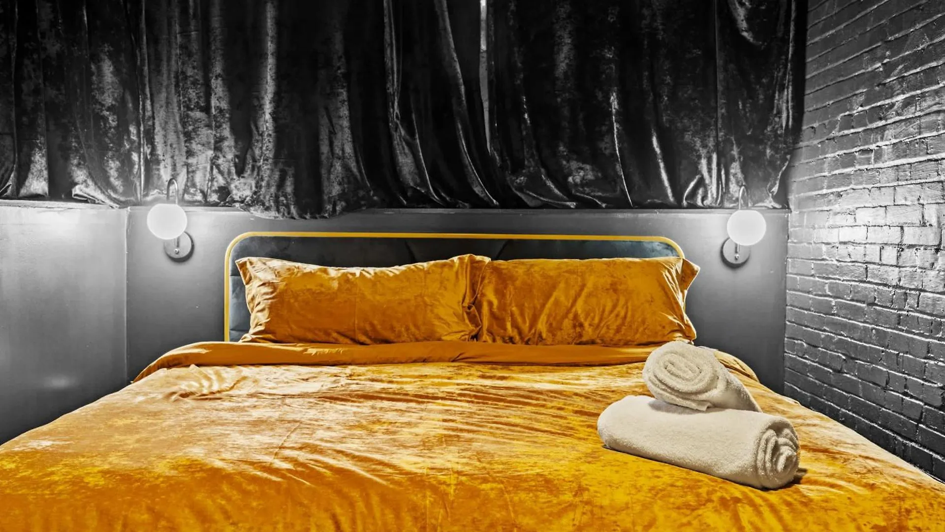 Gatsby Glam 3Br Speakeasy Retreat In Louisville USA